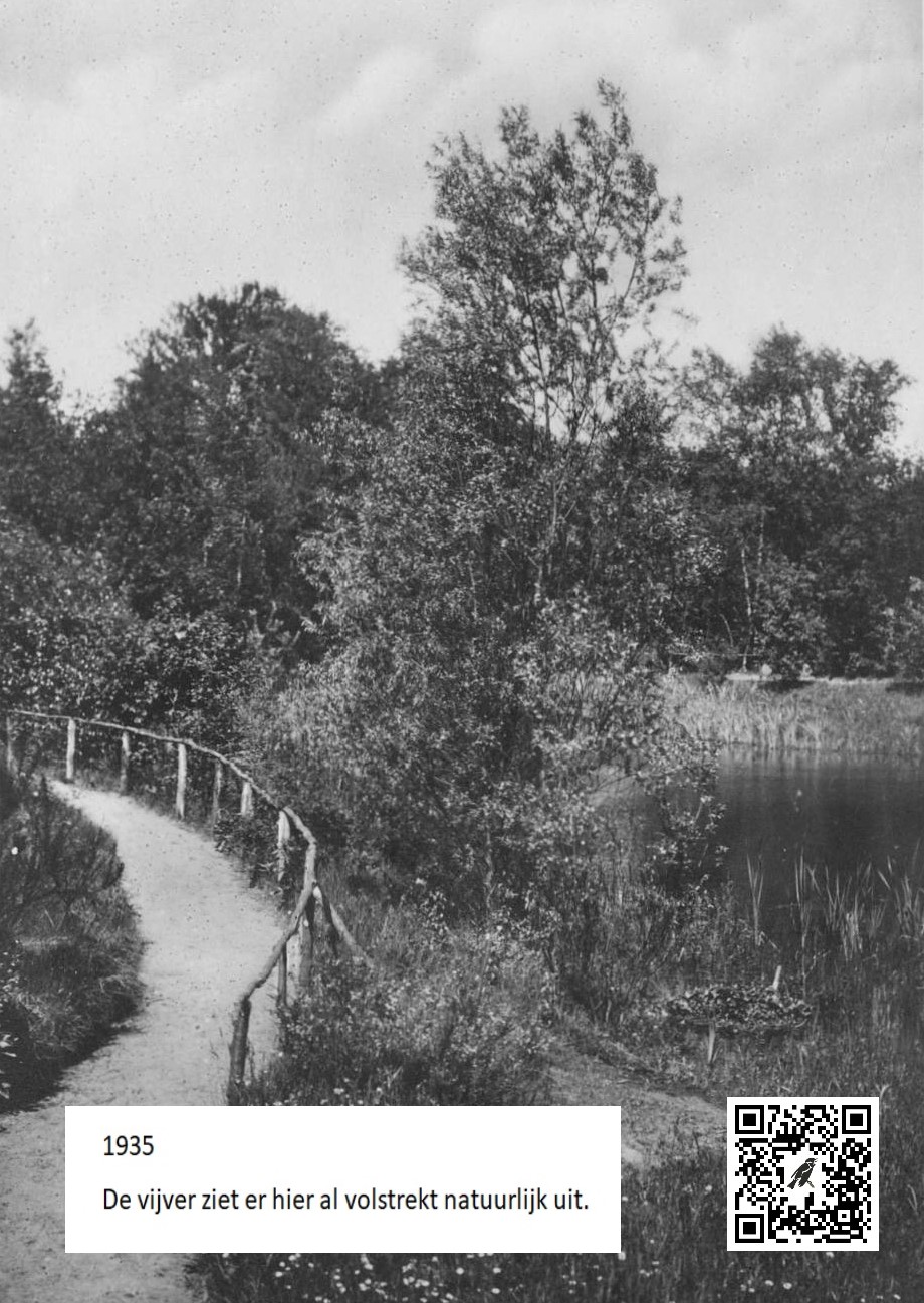 A3 - Foto 2 - 1935 - fotograaf onbekend - met QR en tekst